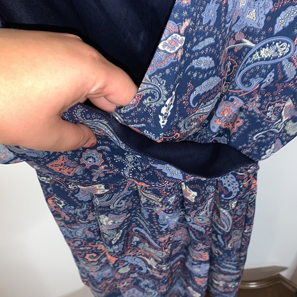 Paisley Pattern 👗💙💖 - Picture 9 of 10